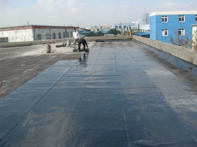 屋面防水材料選用時(shí)要注意哪些?